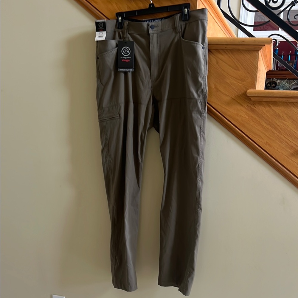 Wrangler All Terrain Gear Men's Olive Pants Size 38 X33 New With Tags